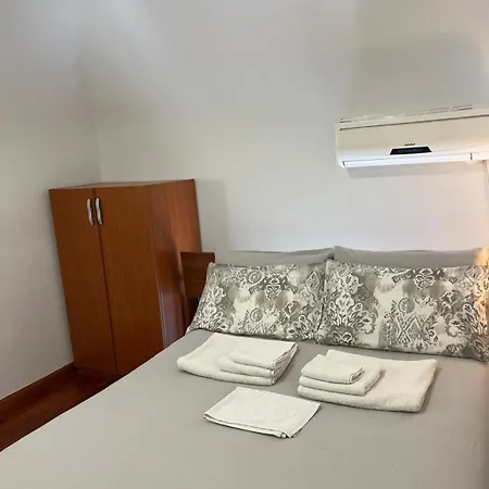 Persefone Apartment *